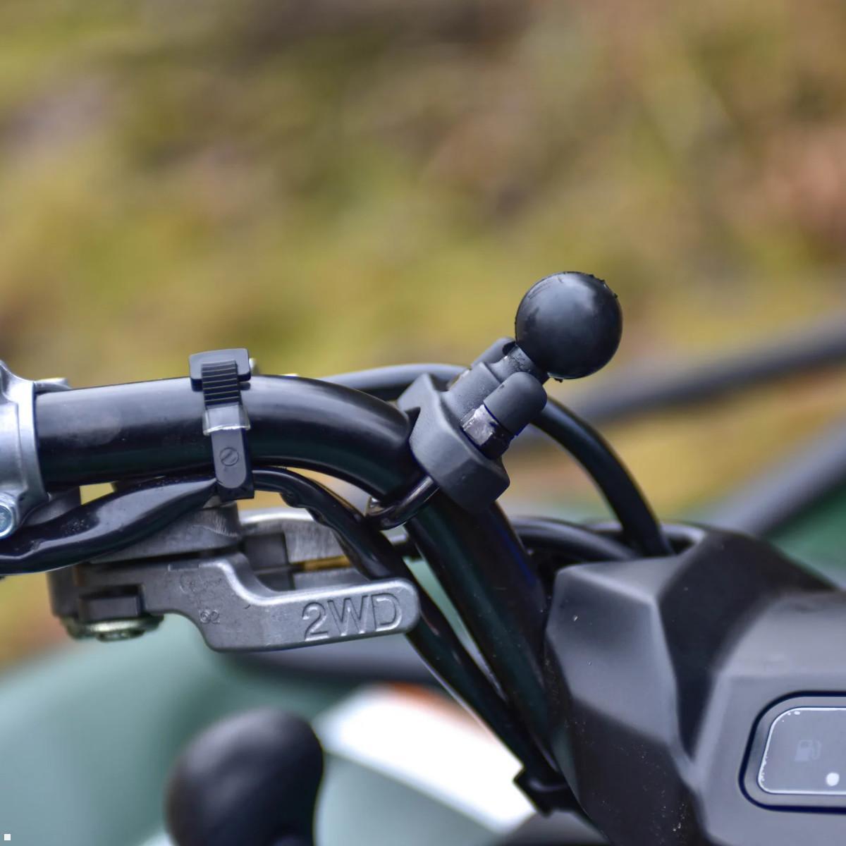 RAM Mounts Schraub-Klemmschelle 12,7 - 31,8 mm mit B-Kugel (RAM-B-231ZU), schwarz, Anwendungsbeispiel RAM Mounts Schraub-Klemmschelle 12,7 - 31,8 mm mit B-Kugel (RAM-B-231ZU), schwarz, Anwendungsbeispiel