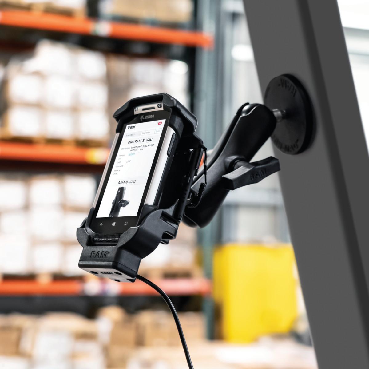 RAM Mounts Verbindungsarm mittel - ca. 140 mm, für C Kugeln (1,5 Zoll), Anwendungsbeispiel, Zubehör und Handheld nicht enthalten RAM Mounts Verbindungsarm mittel - ca. 140 mm, für C Kugeln (1,5 Zoll), Anwendungsbeispiel, Zubehör und Handheld nicht enthalten